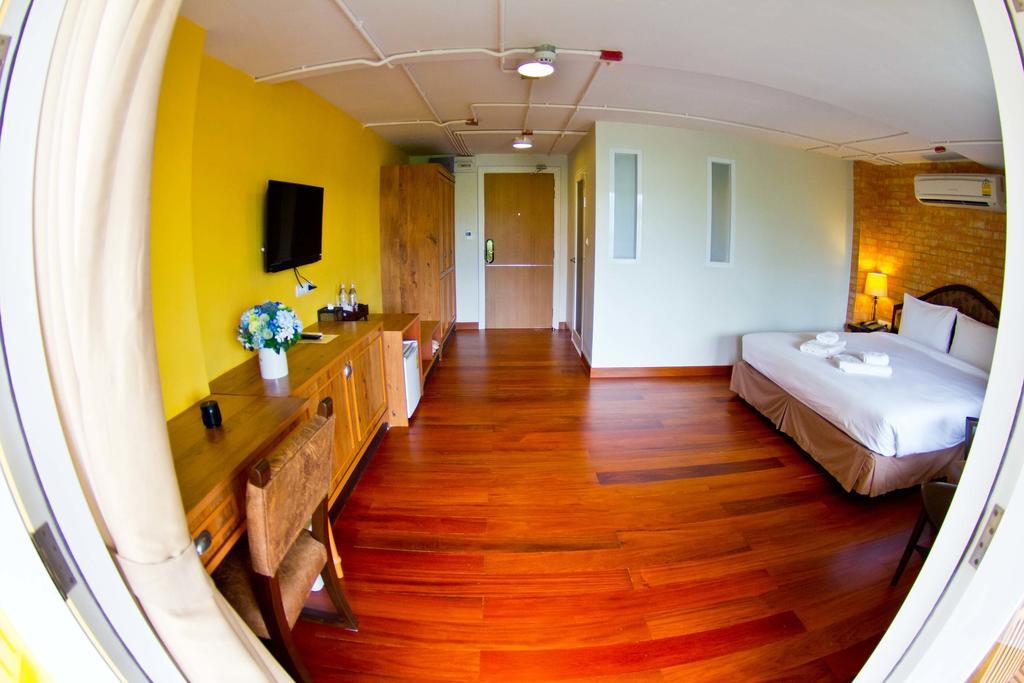 Coasta Bangsaen Hotel Si Racha Room photo