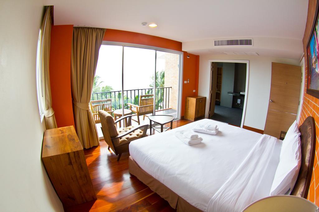 Coasta Bangsaen Hotel Si Racha Room photo