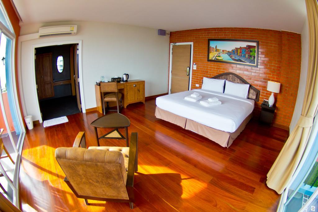 Coasta Bangsaen Hotel Si Racha Room photo