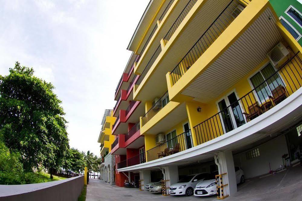 Coasta Bangsaen Hotel Si Racha Exterior photo